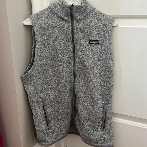 Grey Patagonia vest - Picture 1 of 5